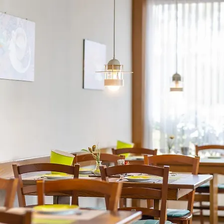 Kniestedter Hof Hotel 3*