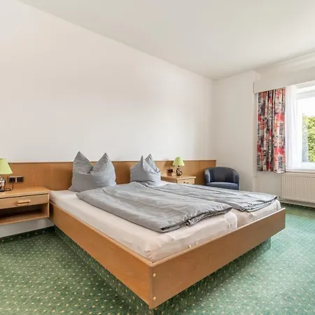Hotel Kniestedter Hof 3*