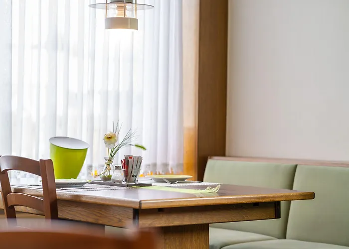 Kniestedter Hof Szálloda 3*