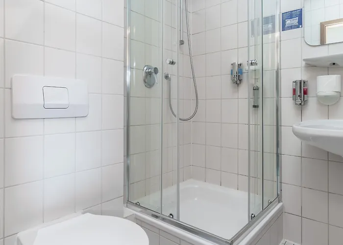 Kniestedter Hof 3*