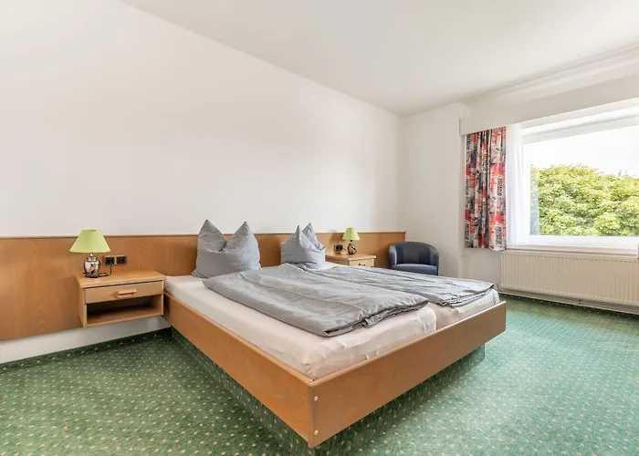 Kniestedter Hof Szálloda 3*